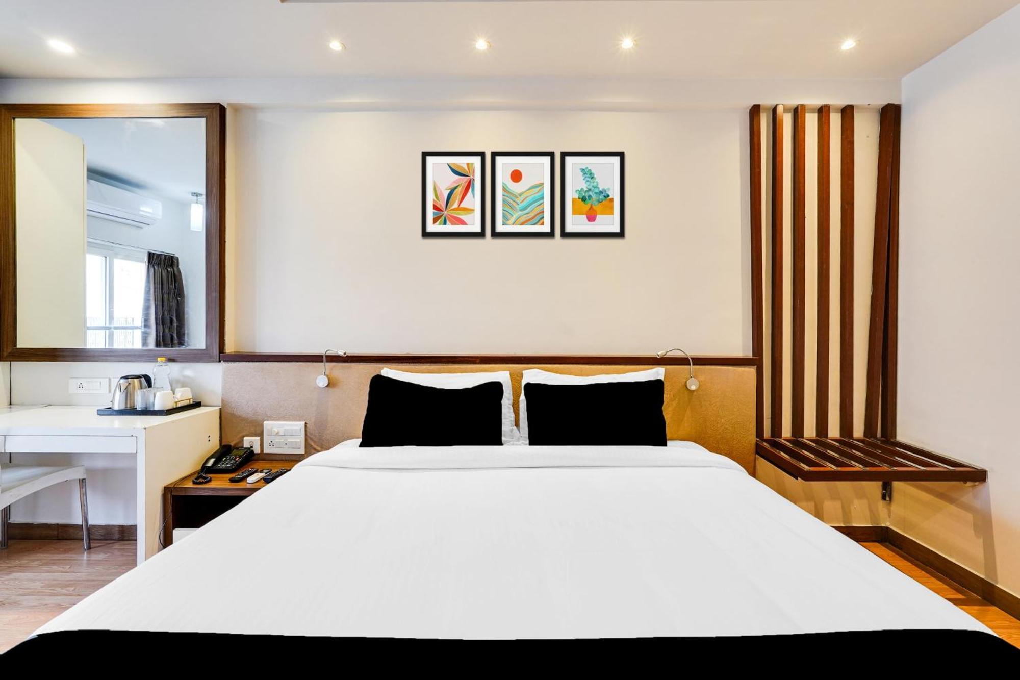 Super Townhouse Oak Kodambakkam Formerly Cine City Ченай Екстериор снимка